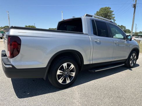 Used 2017 Honda Ridgeline RTL-T image 4