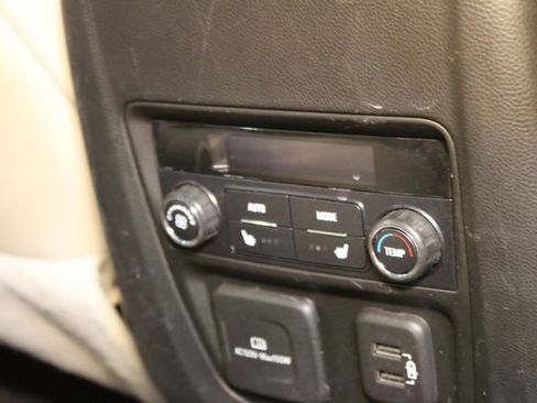 Used 2022 Buick Enclave Avenir w/ Avenir Technology Package AWD/4WD image 15