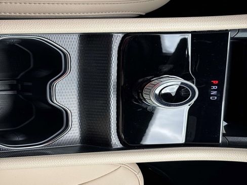 New 2026 Jeep Grand Cherokee L Limited RWD image 18