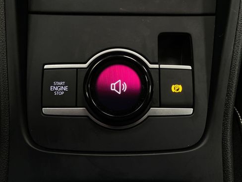 Certified 2026 Volkswagen Tiguan SE AWD/4WD image 23