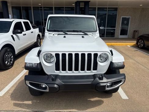 Used 2022 Jeep Gladiator Sport AWD/4WD image 2