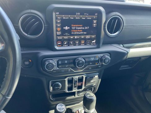 Certified 2023 Jeep Wrangler Sahara w/ Cold Weather Group image 11