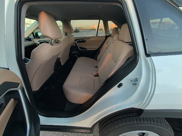 Certified 2024 Toyota RAV4 LE FWD image 9