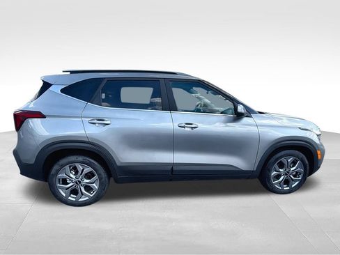 Used 2024 Kia Seltos S FWD image 9