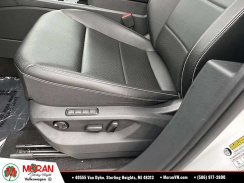Used 2023 Volkswagen Atlas SEL AWD/4WD image 21