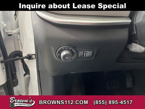 Used 2026 Jeep Compass Limited image 18