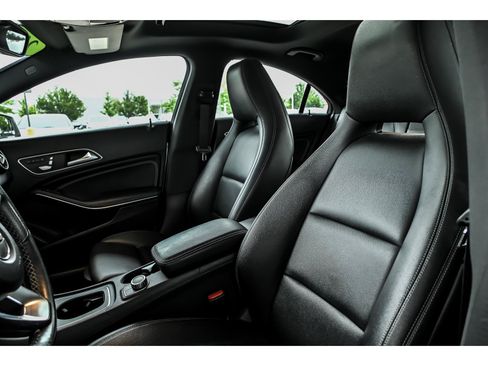 Used 2018 Mercedes-Benz CLA 250 image 12