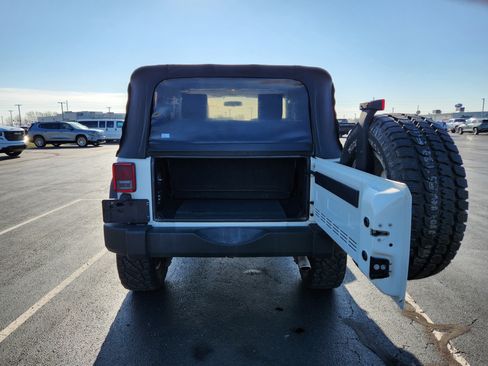 Used 2007 Jeep Wrangler X image 10