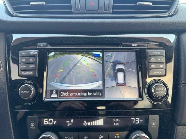 Used 2017 Nissan Rogue SL w/ SL Premium Package FWD image 27