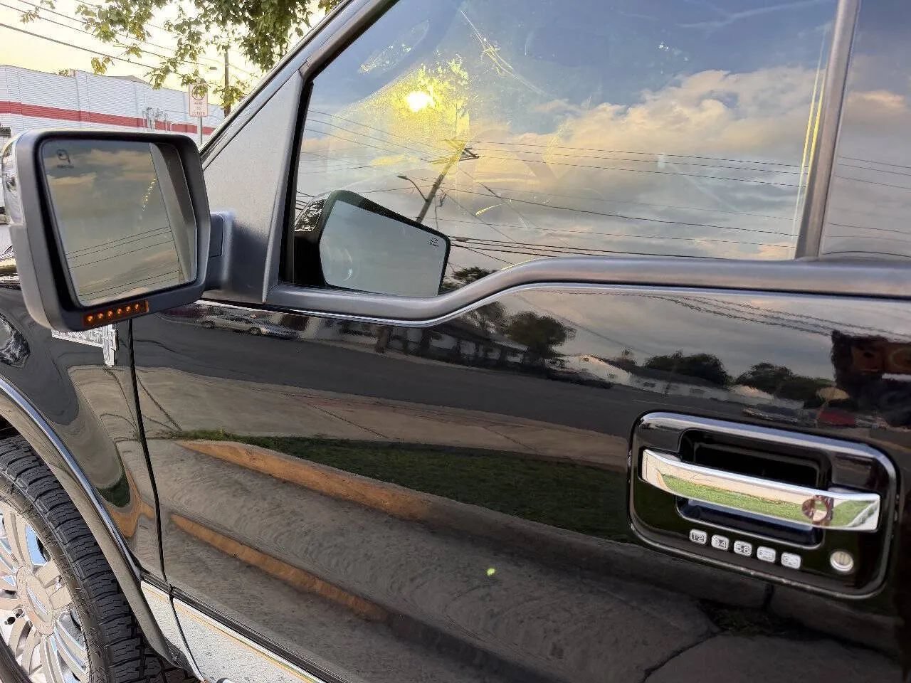 Used 2008 Lincoln Mark LT 4x4 image 25
