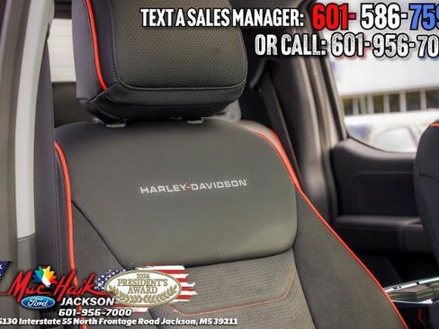 New 2026 Ford F250 Lariat w/ Black Appearance Package image 15