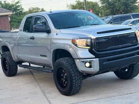 Used 2019 Toyota Tundra SR5 image 3