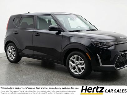 Used 2025 Kia Soul LX w/ LX Technology Package