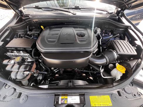 Used 2019 Jeep Grand Cherokee Limited image 18