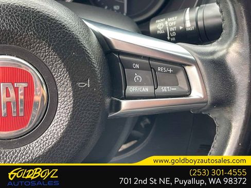 Used 2017 FIAT 124 Spider Classica RWD image 18