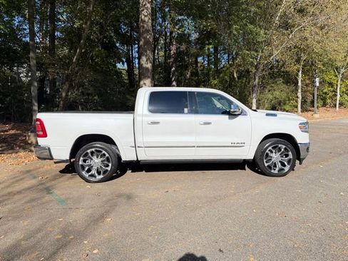 Used 2020 RAM 1500 Limited image 17