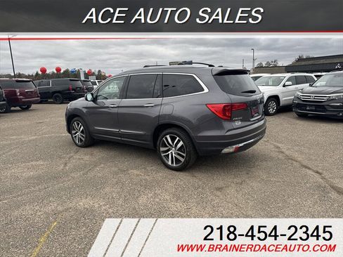 Used 2018 Honda Pilot Elite image 4