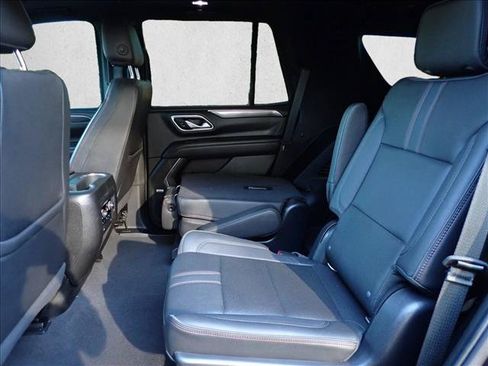 Used 2022 Chevrolet Tahoe RST w/ Luxury Package AWD/4WD image 10