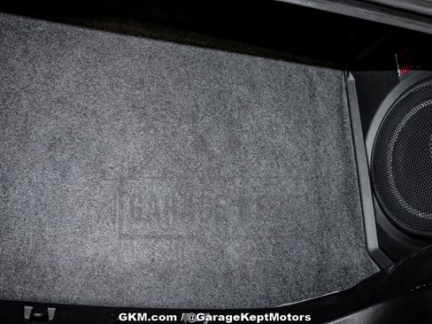 Used 2005 Ford Mustang GT image 88