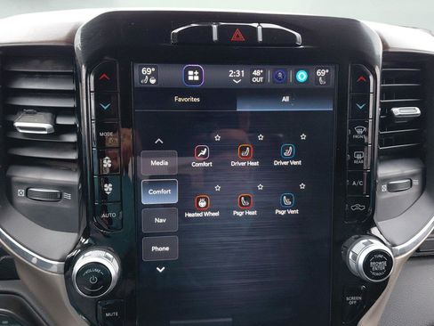 Used 2024 RAM 2500 Laramie w/ Off Road Package AWD/4WD image 39