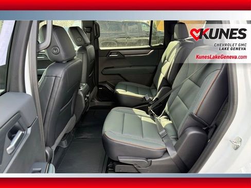 New 2026 GMC Acadia AT4 w/ Luxury Package image 16