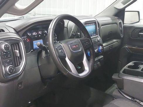 Used 2022 GMC Sierra 1500 SLE image 16