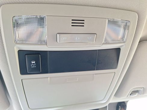 Used 2018 Toyota Tacoma SR5 image 29