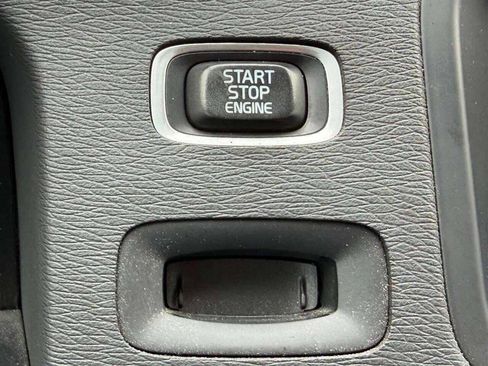 Used 2013 Volvo S60 T5 image 11