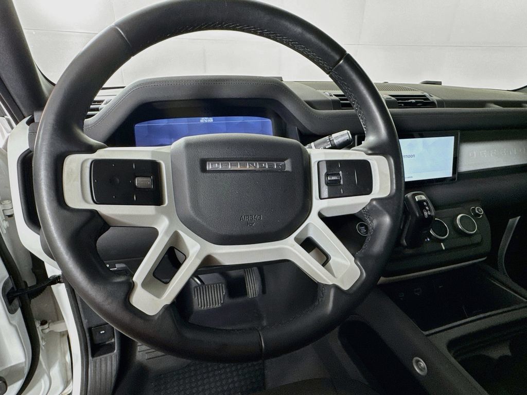 Used 2020 Land Rover Defender 110 SE AWD/4WD image 11