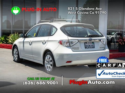 Used 2010 Subaru Impreza 2.5i AWD/4WD image 2