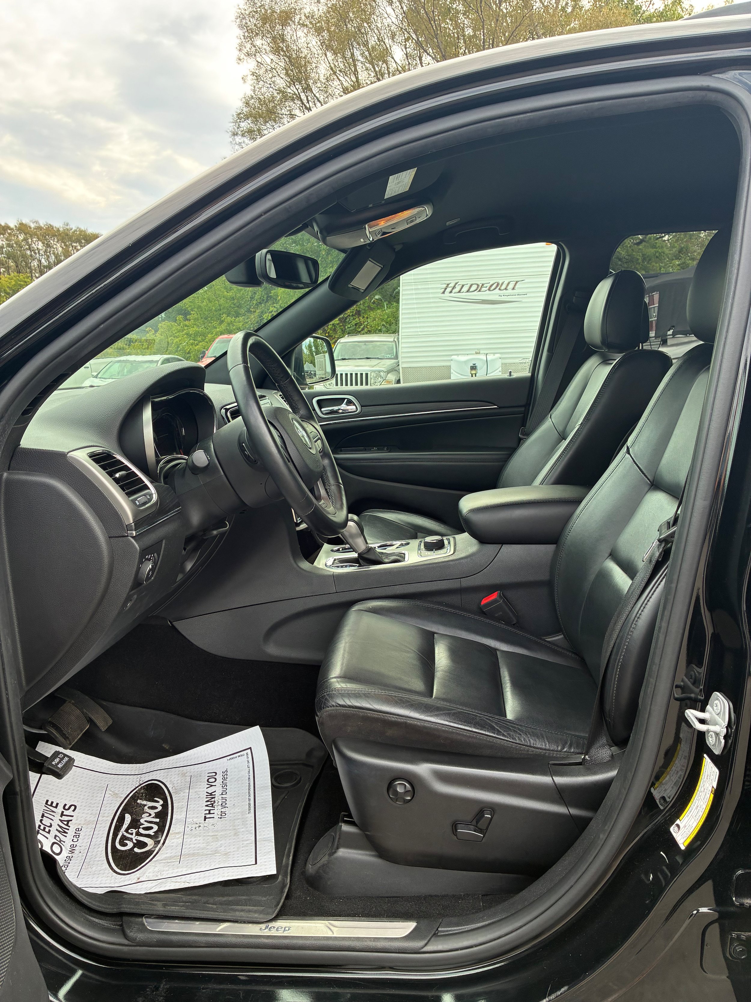 Used 2019 Jeep Grand Cherokee Limited AWD/4WD image 8