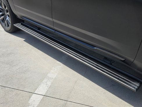 Certified 2024 Cadillac Escalade ESV Sport Platinum RWD image 14