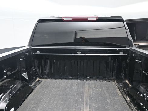 Used 2023 Chevrolet Silverado 1500 LT image 20