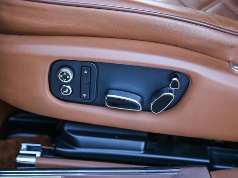 Used 2014 Bentley Mulsanne RWD image 23