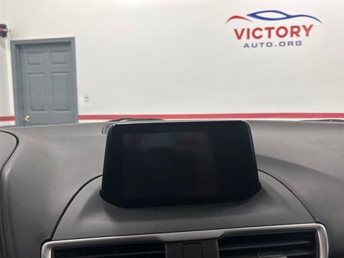 Used 2017 MAZDA MAZDA3 Sport image 16