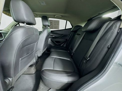 Used 2022 Buick Encore Preferred w/ Safety Package image 22