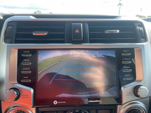 Used 2022 Toyota 4Runner SR5 image 20