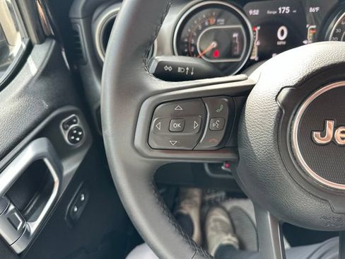Used 2020 Jeep Gladiator Sport w/ Quick Order Package 24S AWD/4WD image 20