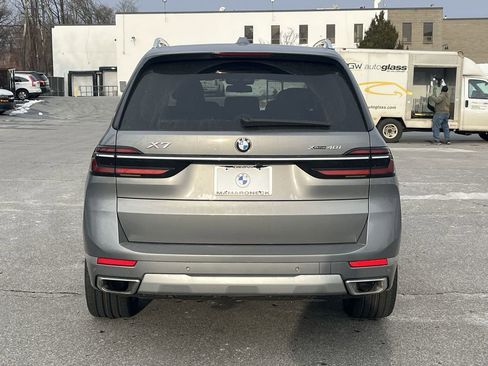 Certified 2024 BMW X7 xDrive40i w/ Premium Package image 24