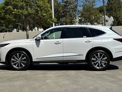 Certified 2026 Acura MDX FWD w/ Technology Package image 10