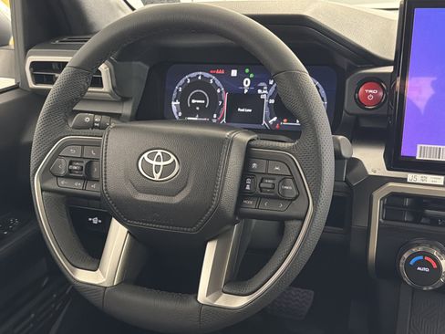 New 2025 Toyota Tacoma TRD Off-Road AWD/4WD image 19