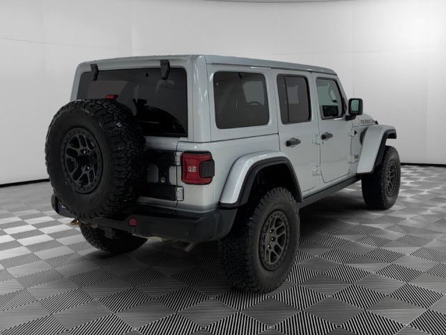 Used 2022 Jeep Wrangler Unlimited Rubicon w/ Xtreme Recon 35" Tire Package AWD/4WD image 5