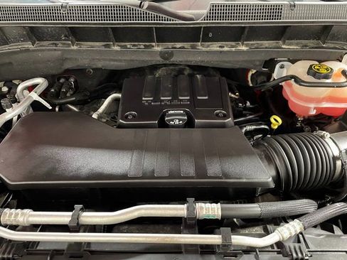 Used 2023 Chevrolet Silverado 1500 LT AWD/4WD image 23