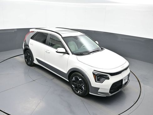 New 2025 Kia Niro Wave w/ Wave Preserve Package image 37