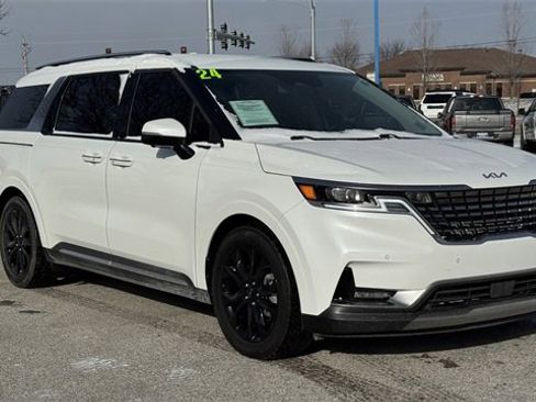 Used 2024 Kia Carnival SX Prestige image 2