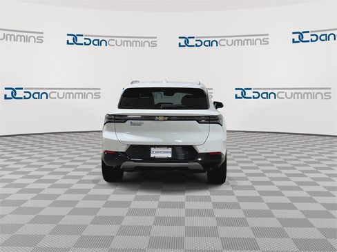 New 2026 Chevrolet Equinox EV LT w/ Convenience Package II image 7