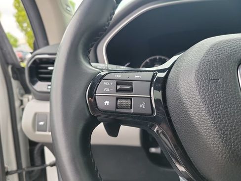 Certified 2025 Honda Pilot Touring image 18