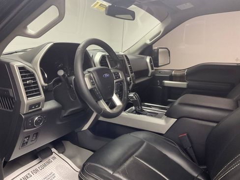 Used 2020 Ford F150 Lariat w/ Equipment Group 502A Luxury AWD/4WD image 11