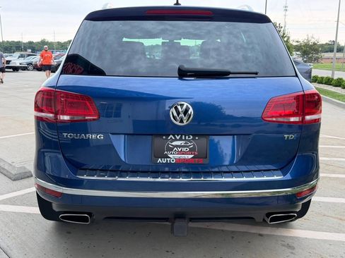 Used 2016 Volkswagen Touareg Sport AWD/4WD image 5