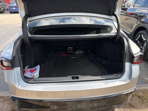 Used 2021 Lexus IS 350 F Sport image 6